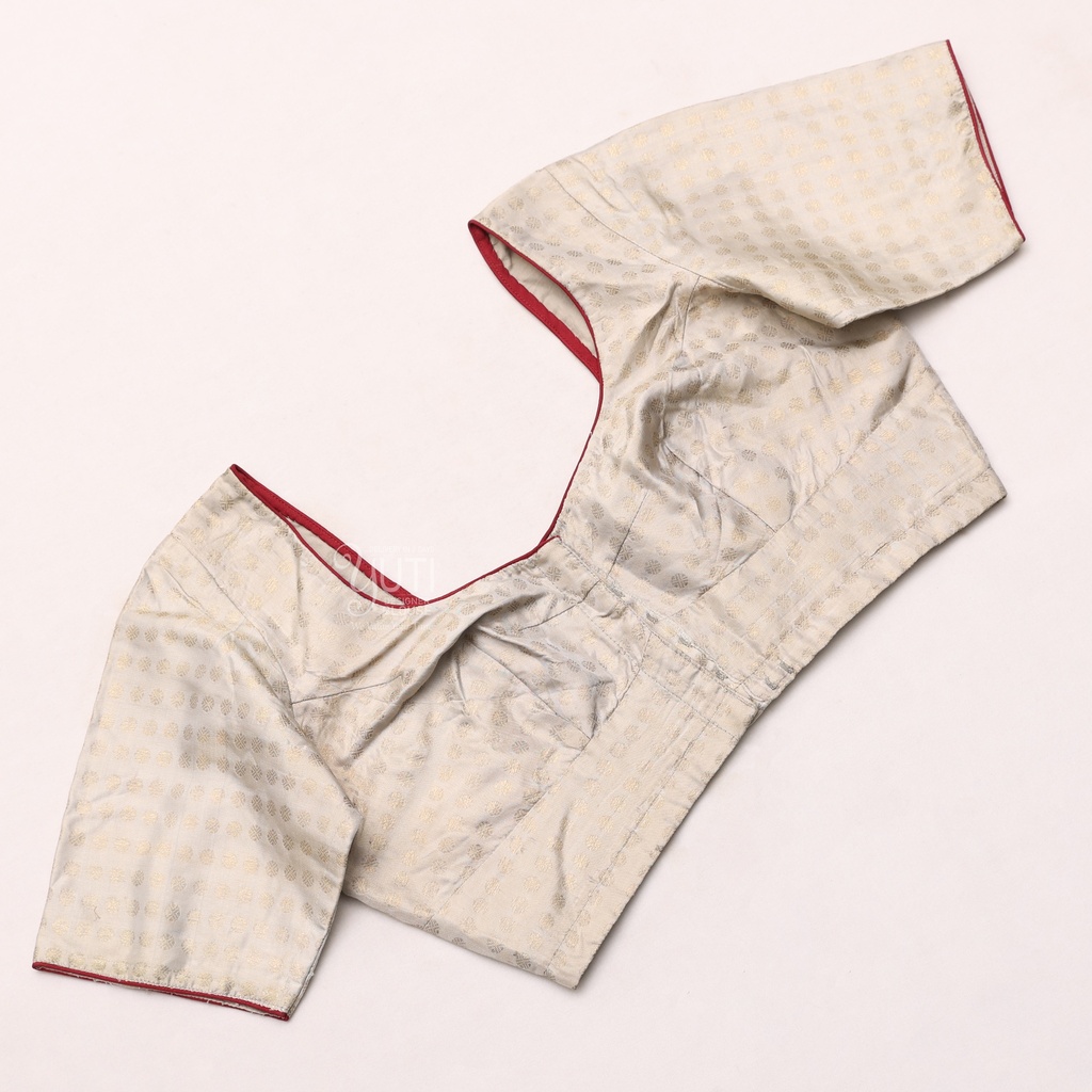 Onam Simple With Red Neck border Blouse | SIZE 36(adjustable up to 32- 38) Stitching