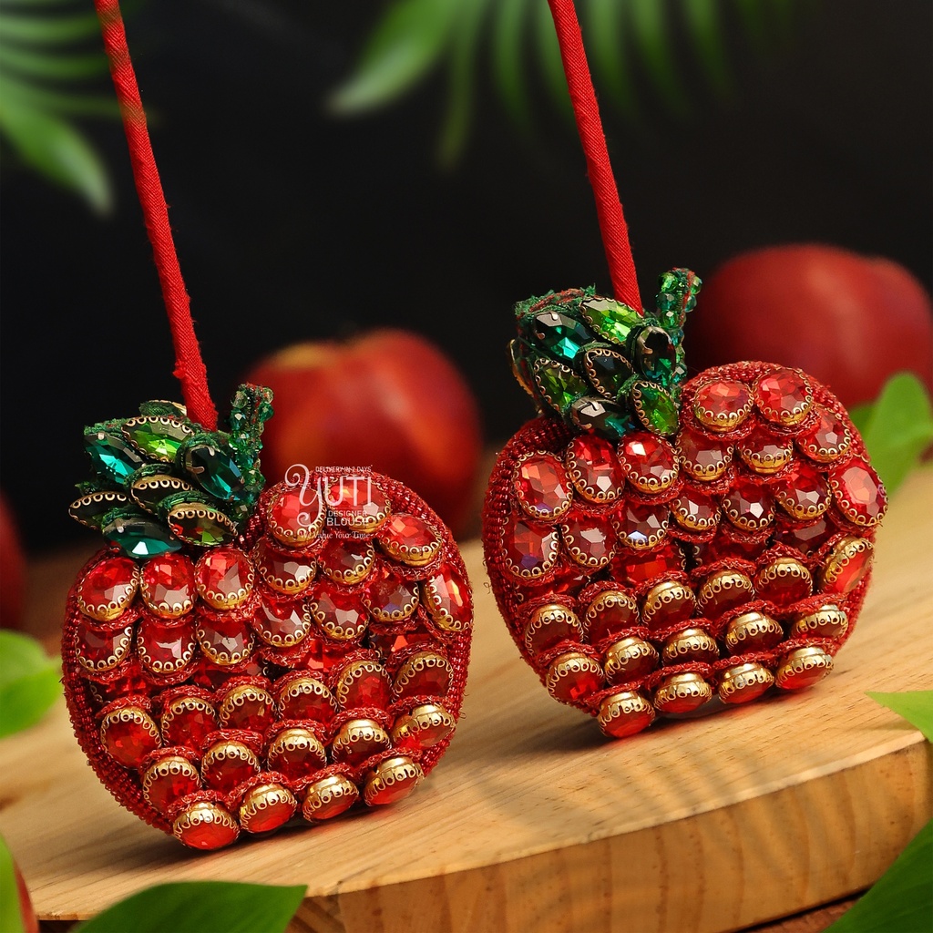 Apple Tassel Stitching