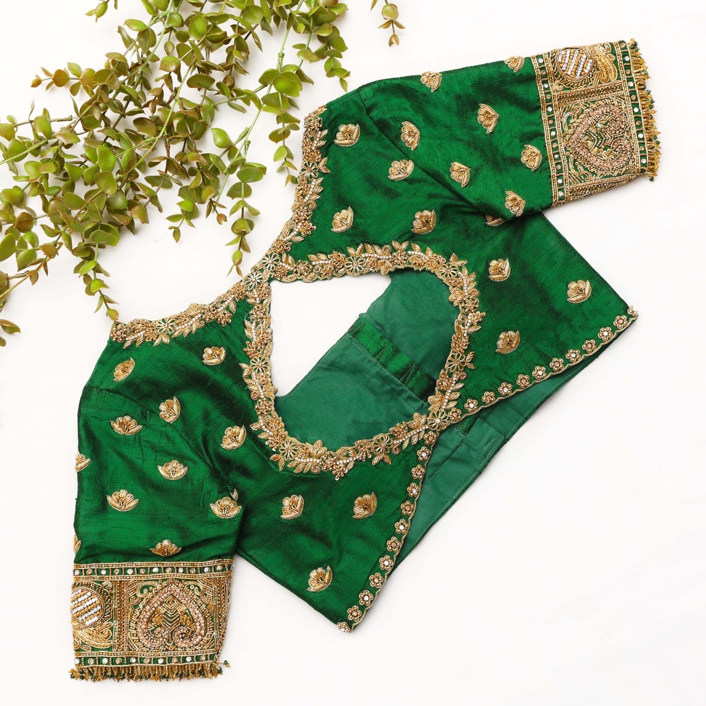 Bridal green blouse with gold embroidery Stitching