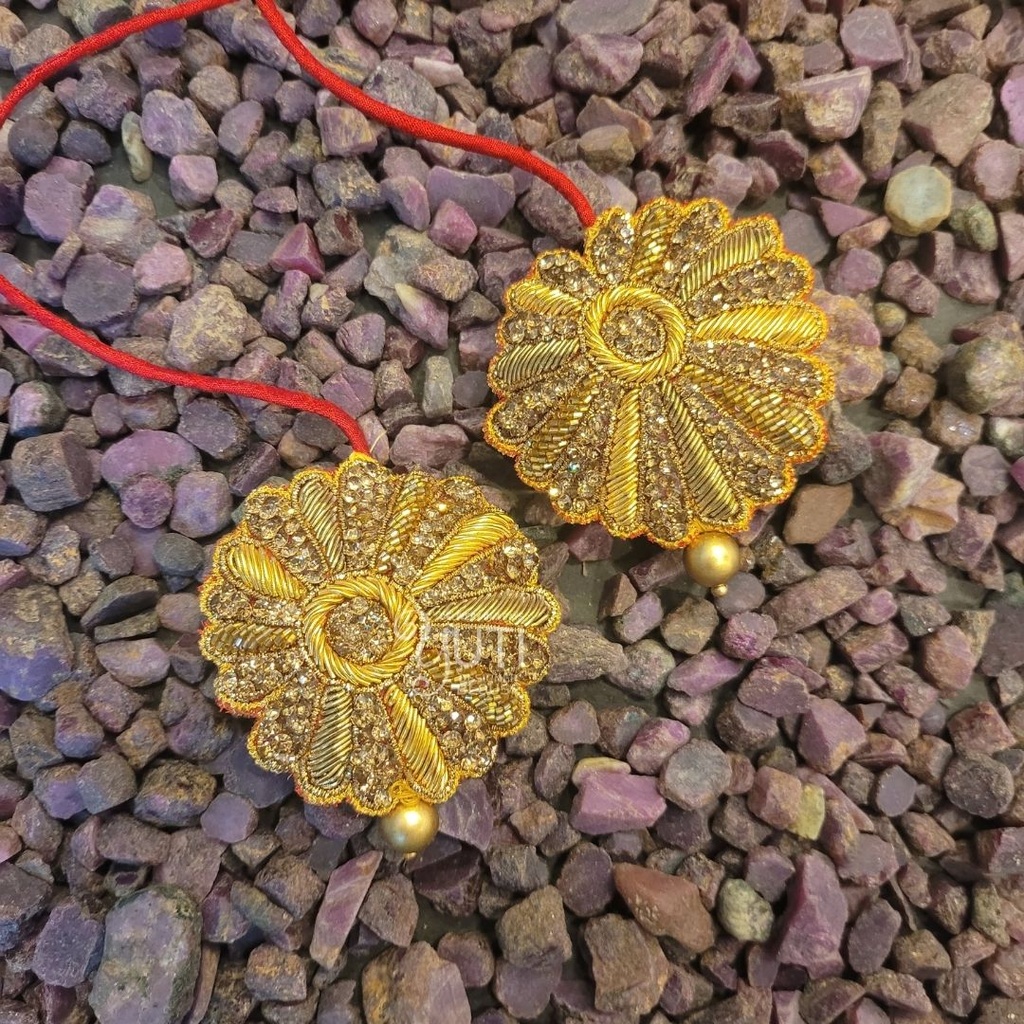Gold Flower Tassel  Stitching