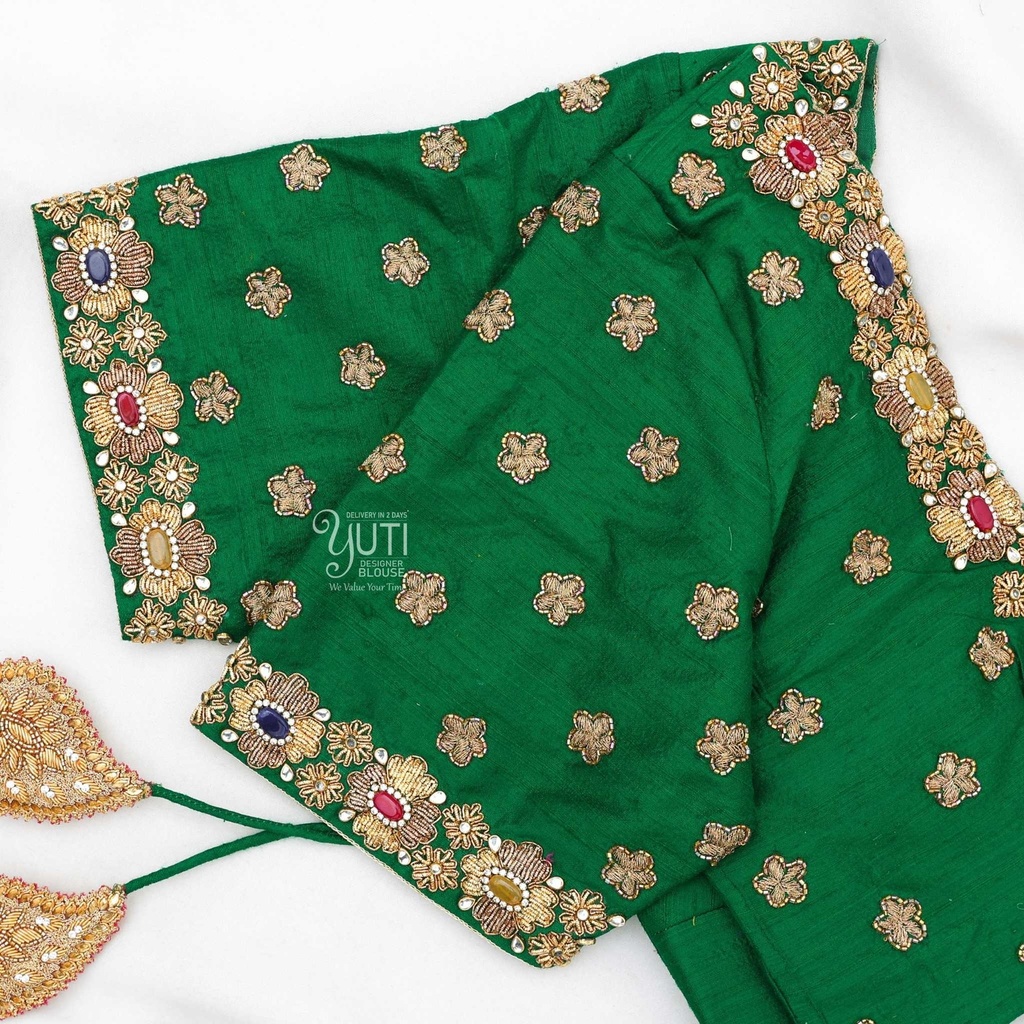 Green floral gemstone bridal blouse Stitching