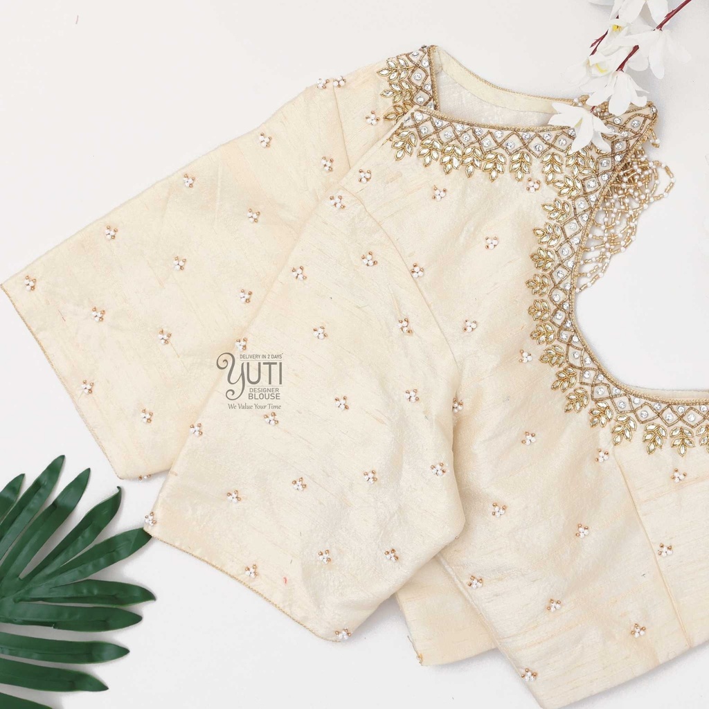 Half white leaf motif bridal blouse Stitching