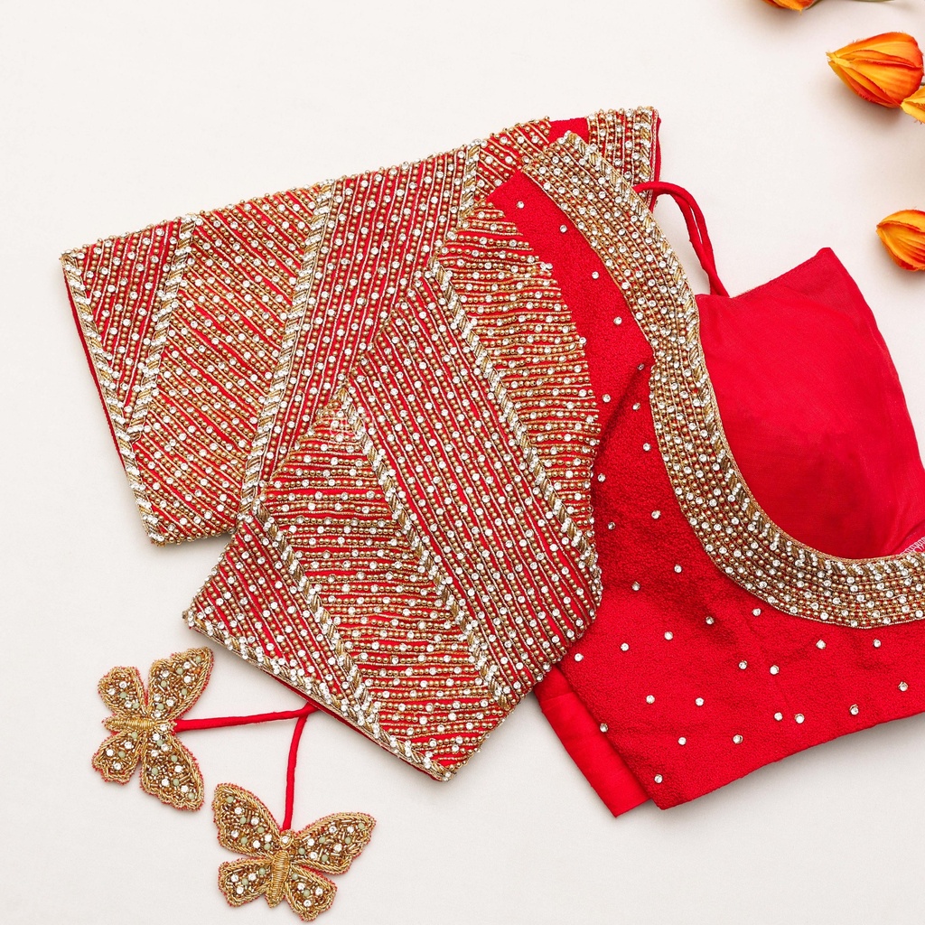 Immerse yourself in the rich depths of this vibrant shade, beautifully enhanced with intricate embroidery details that are nothing short of enchanting. Stitching