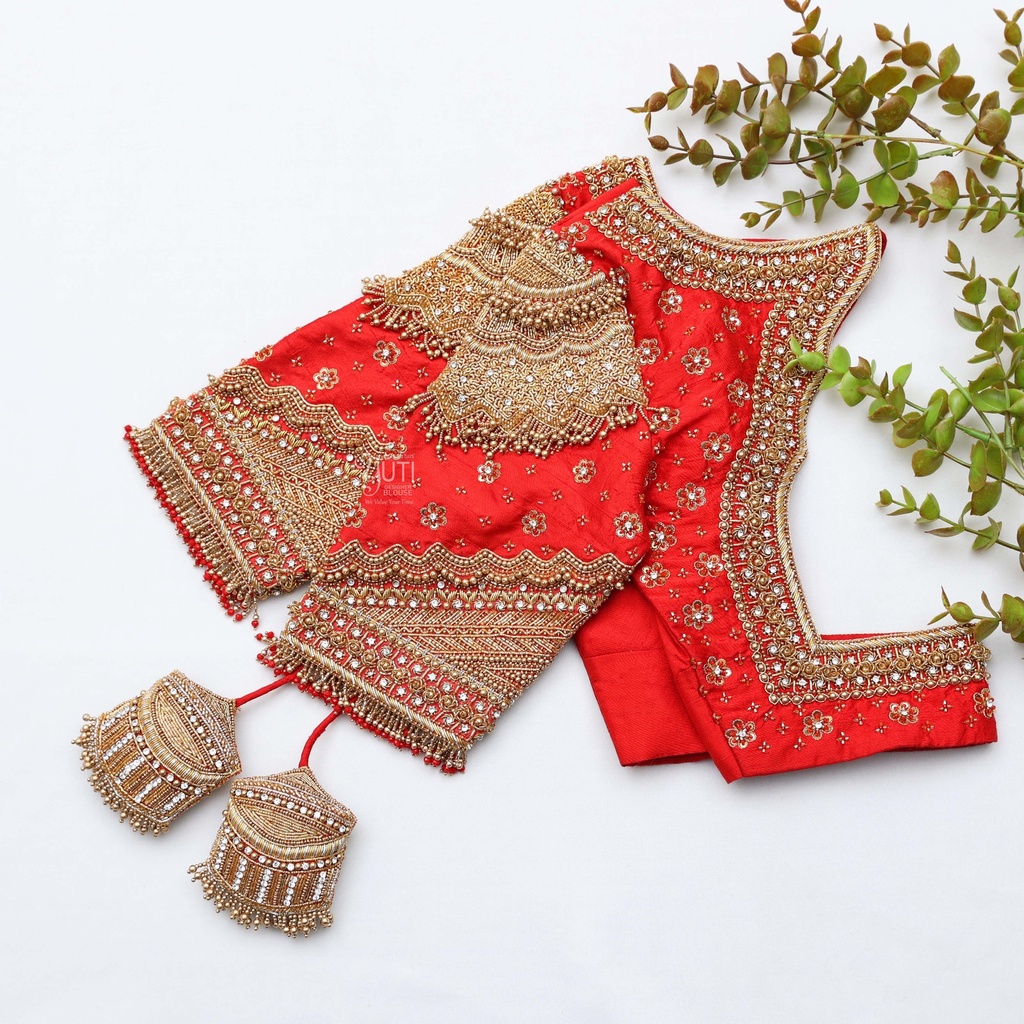 Lava Red embroidery blouse Stitching