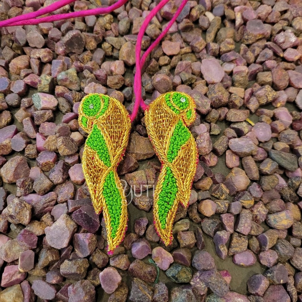 Parrot tassel Stitching