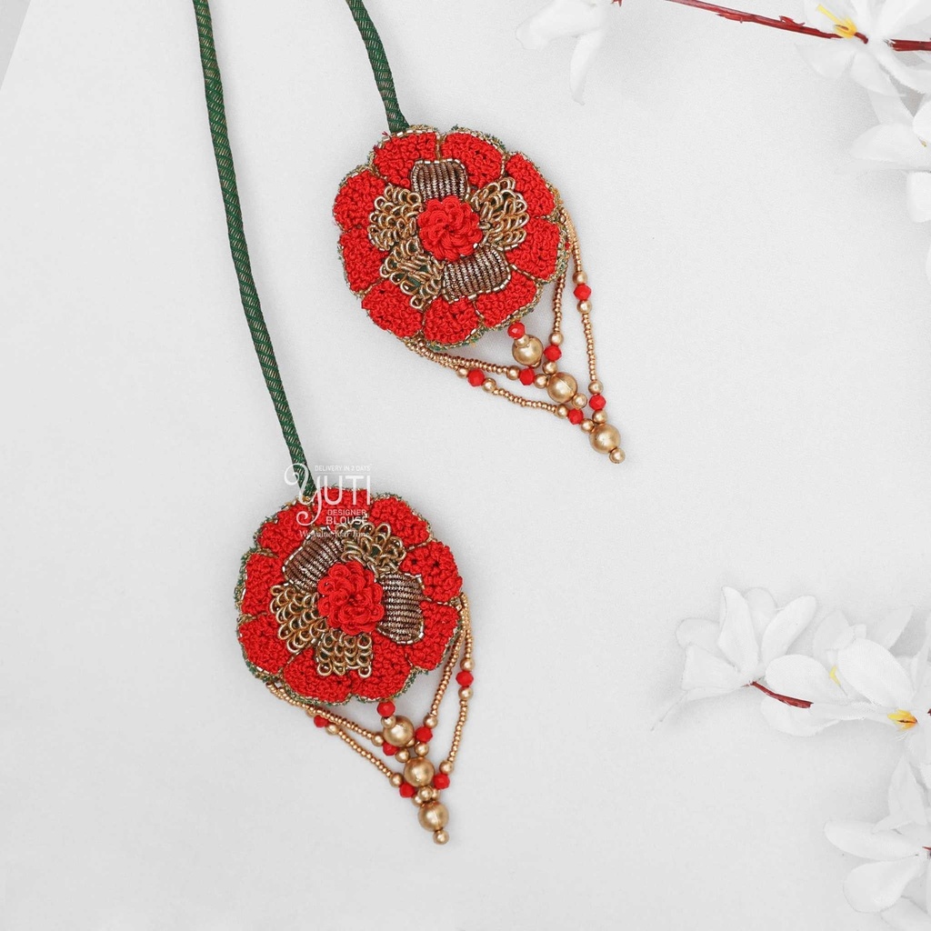 Red floral tassel Stitching