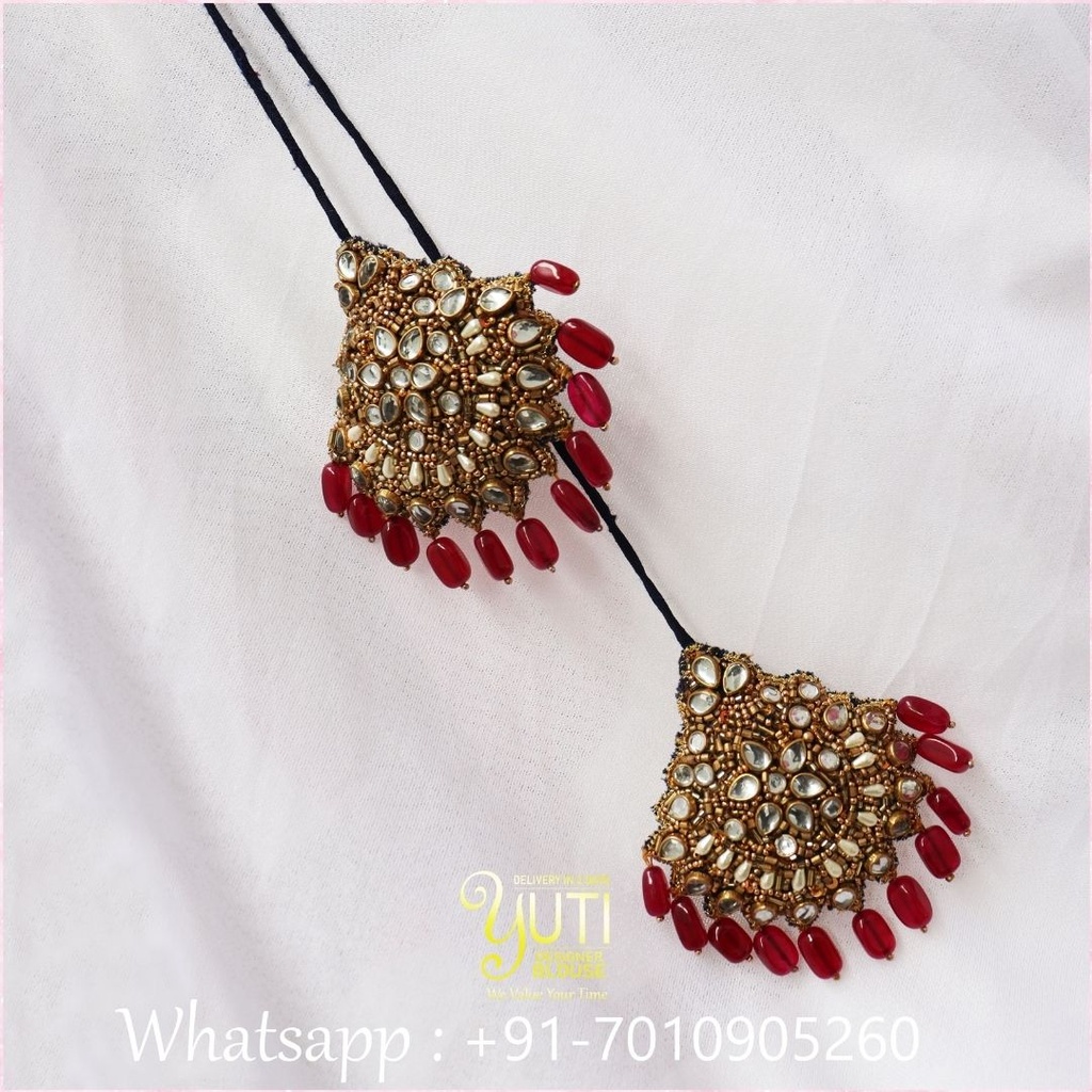 Red gemstont tassel Stitching