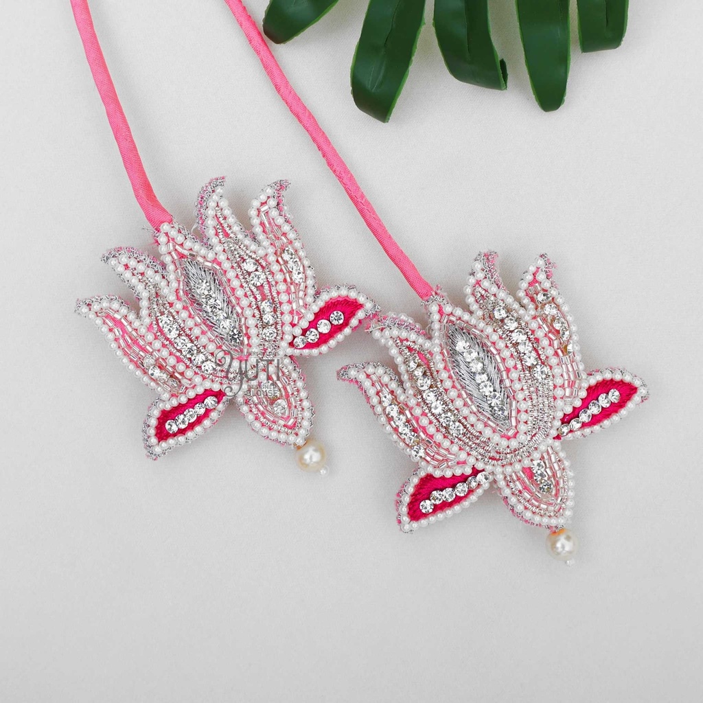 pink lotus tassel Stitching