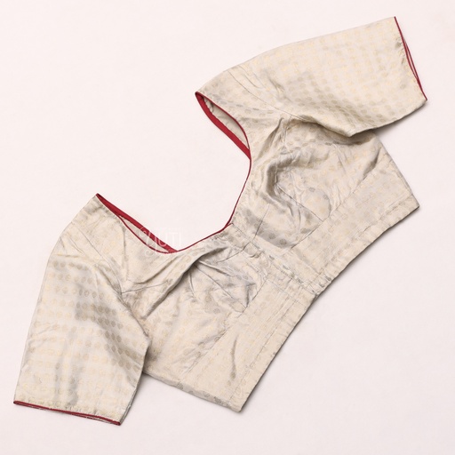 Onam Simple With Red Neck border Blouse | SIZE 36(adjustable up to 32- 38) Stitching