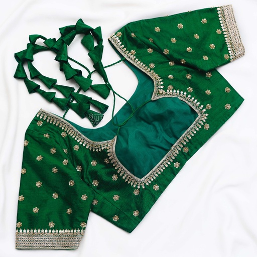 A stunning bridal blouse that exudes elegance and sophistication Stitching