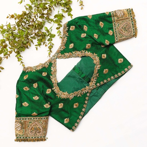 Bridal green blouse with gold embroidery Stitching