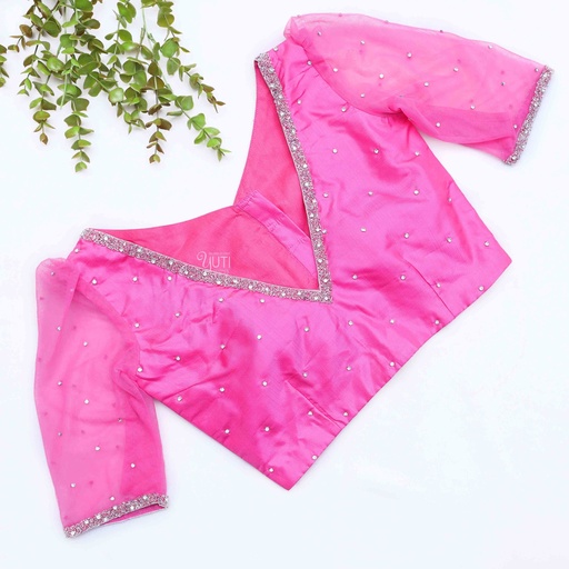 Fierce in this fuchsia pink embroidery blouse Stitching