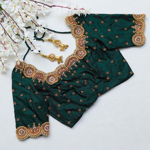 Gable Green's exquisite bridal blouse designs: Stitching