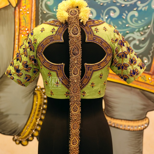 Gold Jadaipattai Stitching