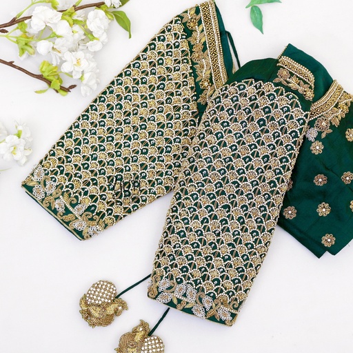 Green Scallope design Stitching