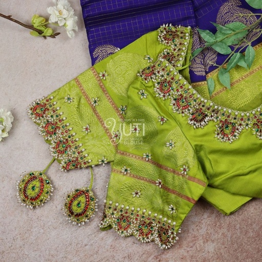 Green guttapusalu Design Stitching