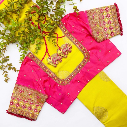 Pink embroidery bridal blouse Stitching