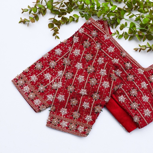 Red waterfilling line design Stitching